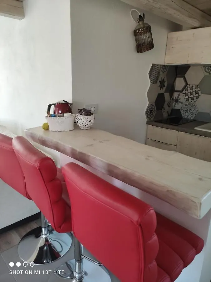 Appartamento Spotorno Con Ampio Terrazzo Attrezzato Anche Con Angolo Cottura