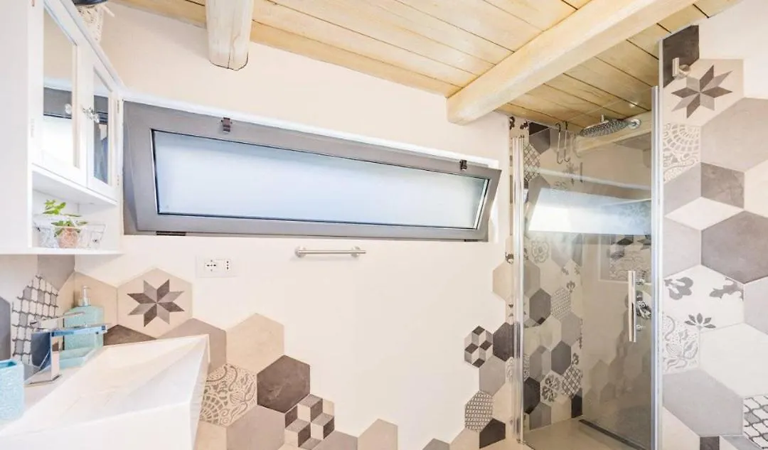 Appartamento Spotorno con ampio terrazzo attrezzato anche con angolo cottura